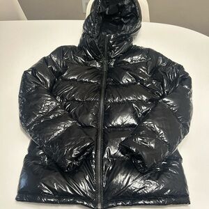 Women’s Michael Kors Black shiny duck down puffer jacket with hood size Small